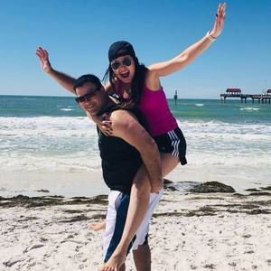 Meet your Posher, Maxwell